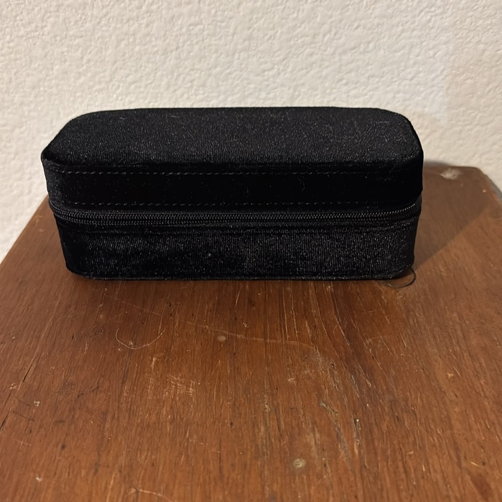 Jewelry travel case - Picture 4 of 6